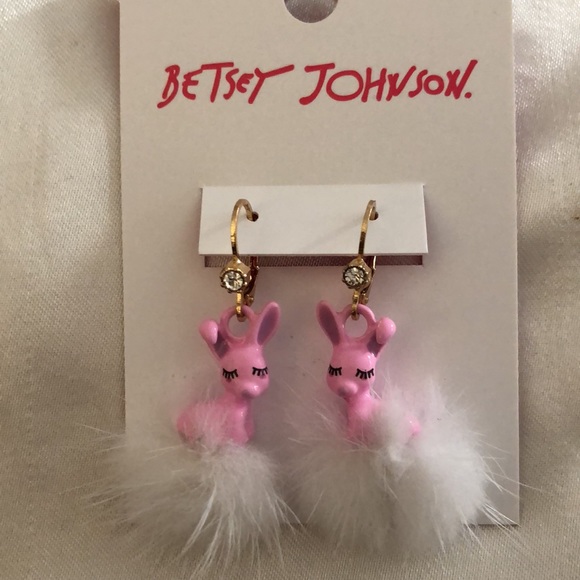 Betsey Johnson Some Bunny’s Pink Enamel & White Pom Pom Drop Earrings NWT - Picture 3 of 15